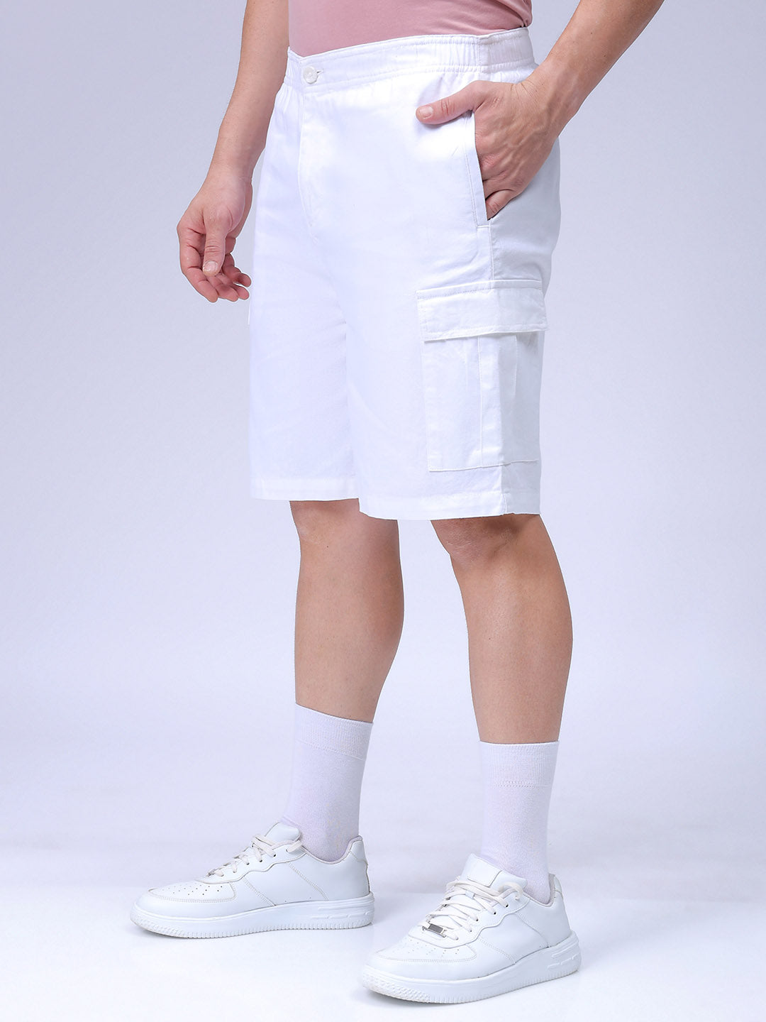Men's White Relaxed Fit Solid Utility Shorts