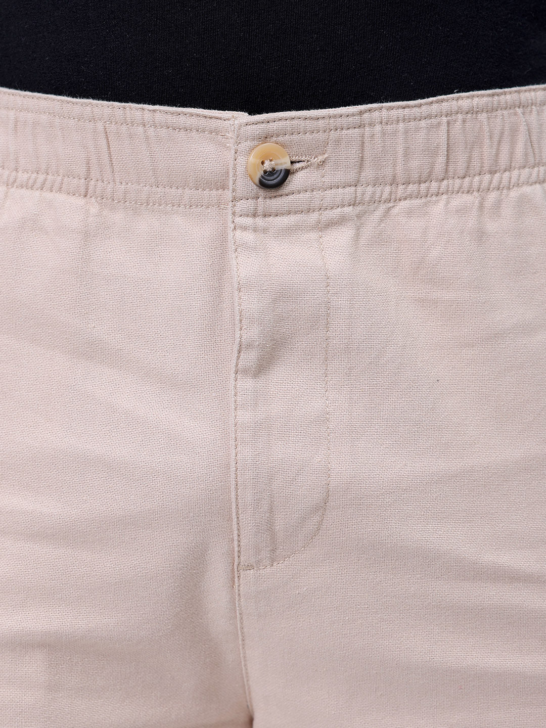 Men's Irish Cream Relaxed Fit Solid Utility Shorts