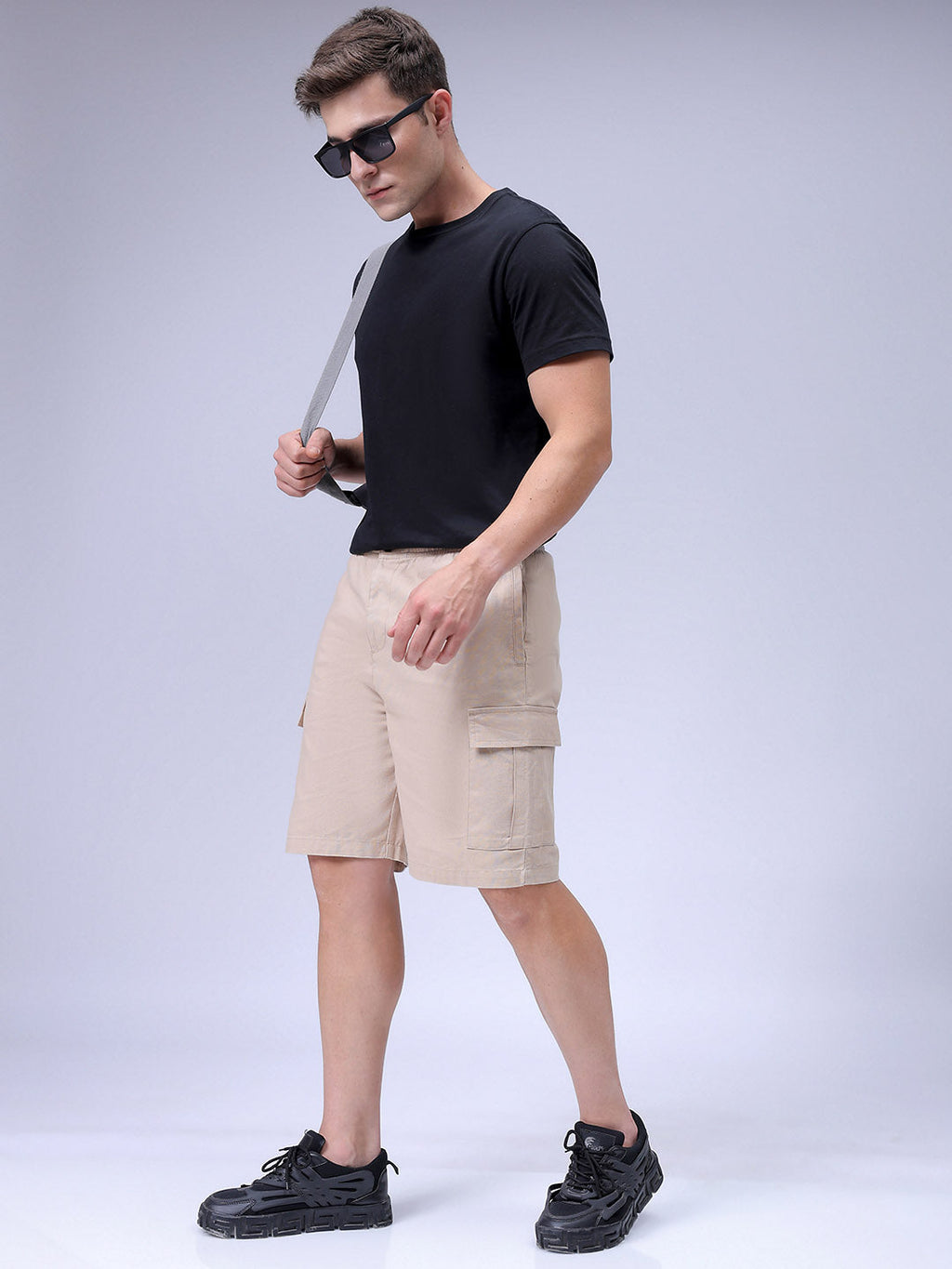 Men's Irish Cream Relaxed Fit Solid Utility Shorts