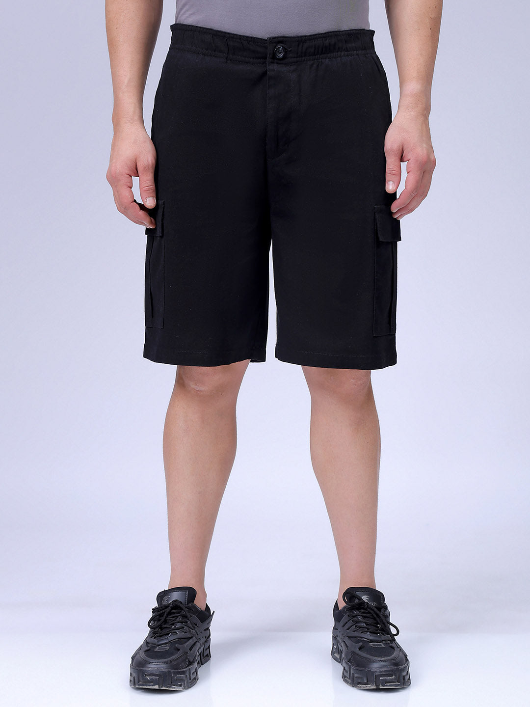 Men's Black Relaxed Fit Solid Utility Shorts