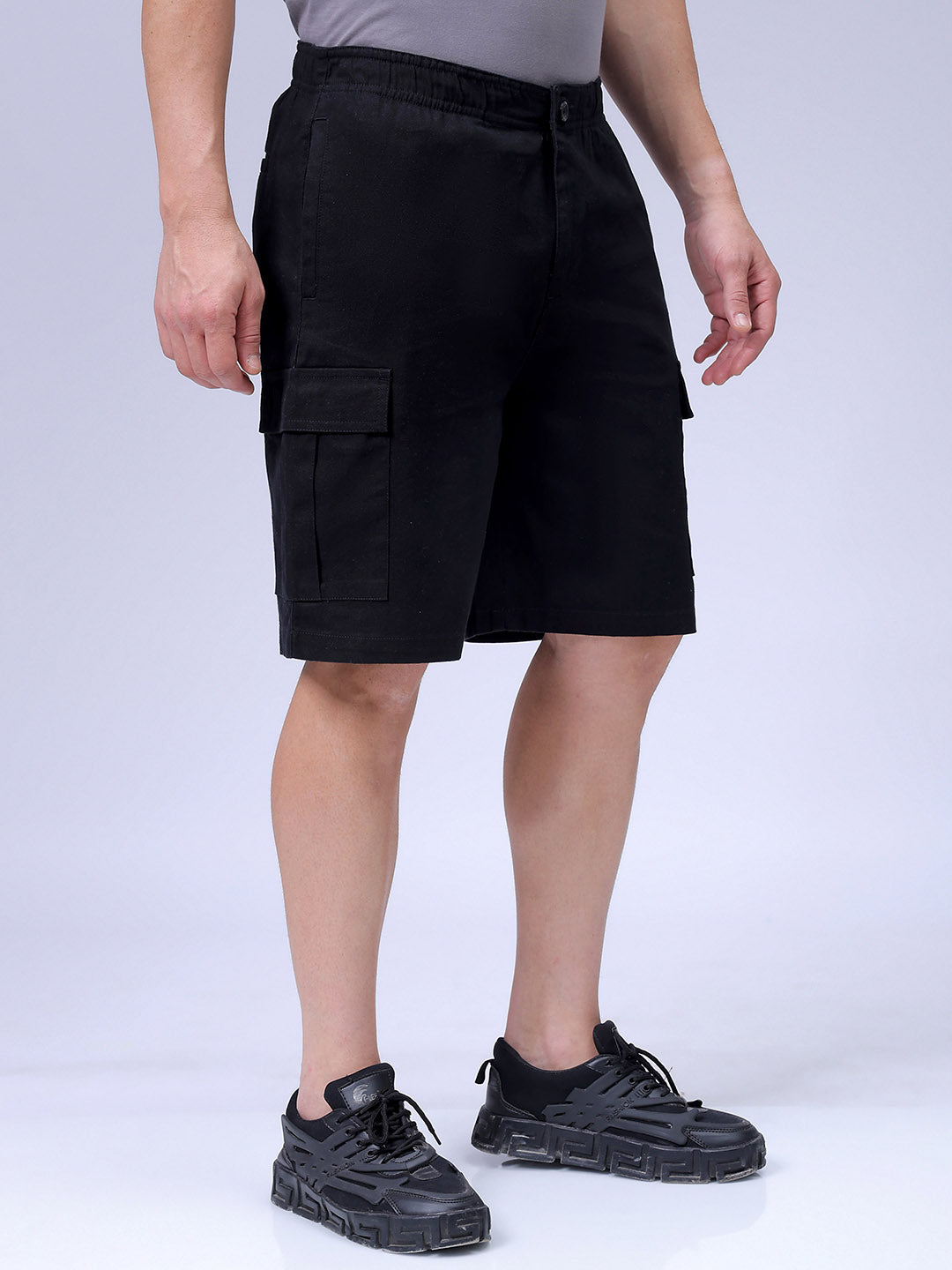 Men's Black Relaxed Fit Solid Utility Shorts