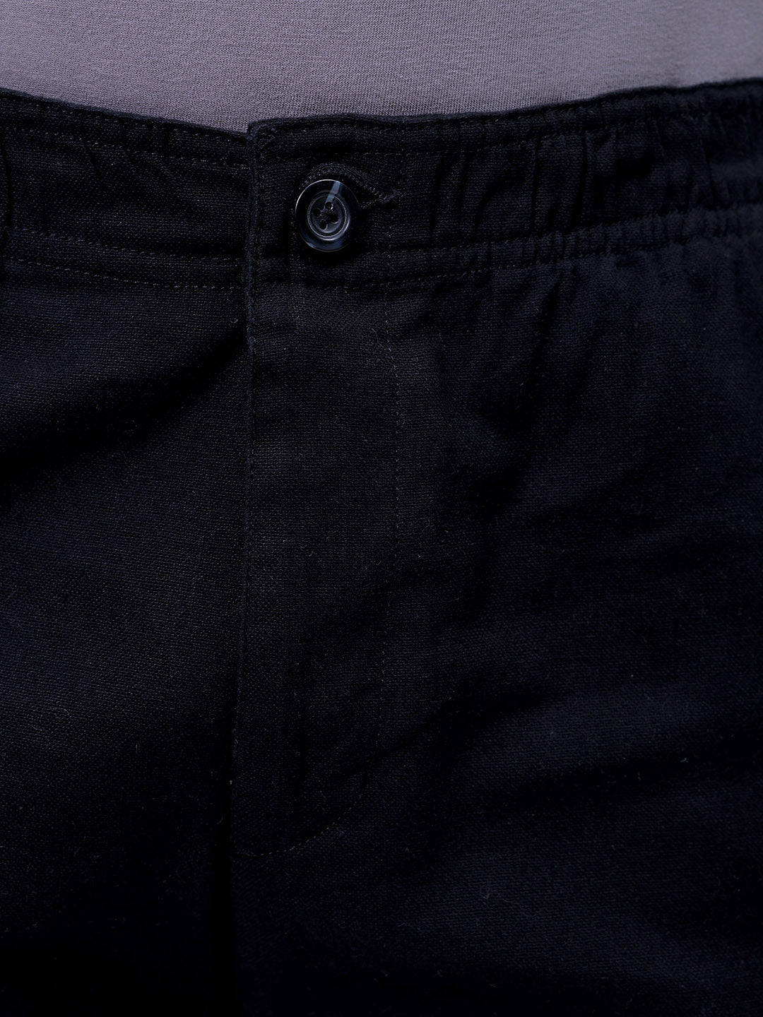 Men's Black Relaxed Fit Solid Utility Shorts