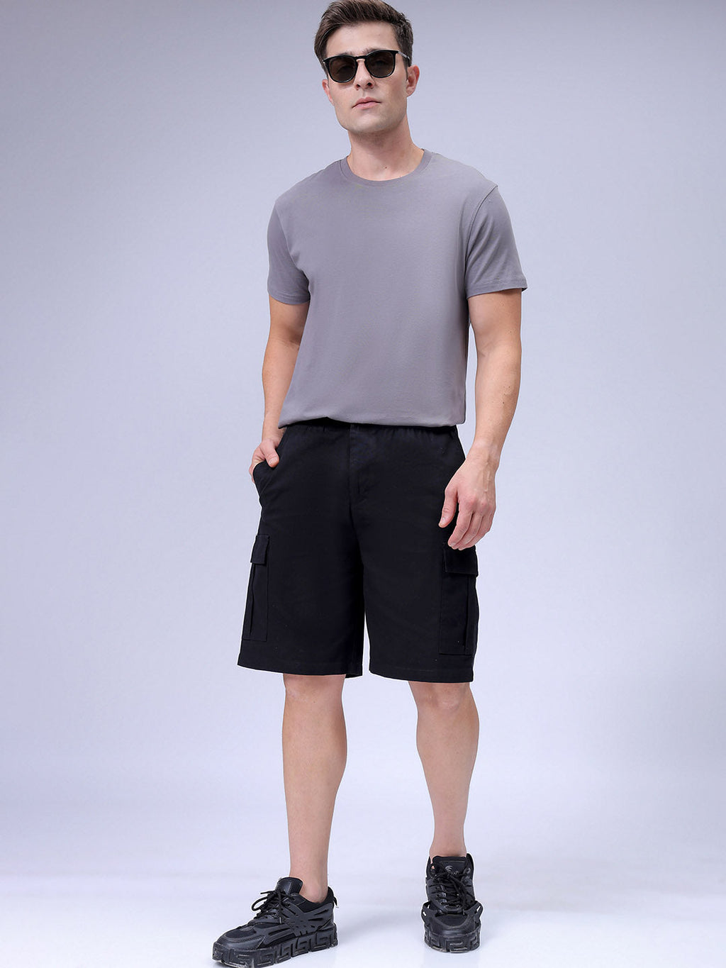 Men's Black Relaxed Fit Solid Utility Shorts