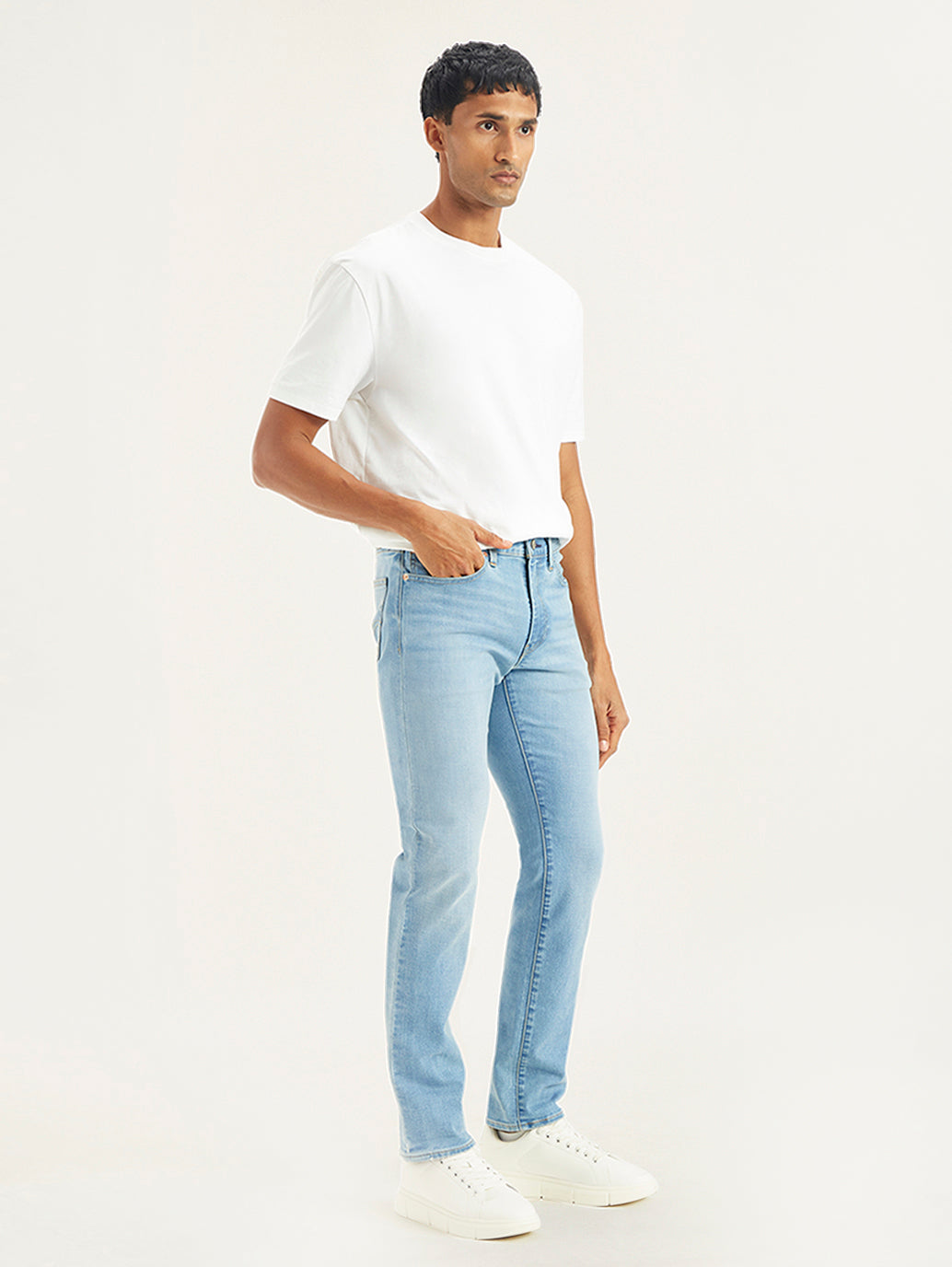 Men's 511 Light Blue Slim Fit Mid Rise Jeans