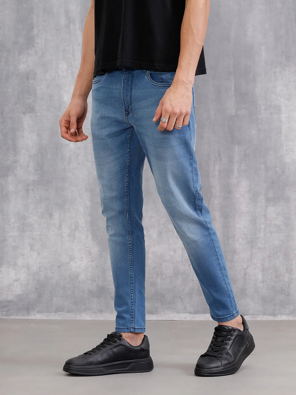 Heavy Washed Lt Blue Jeans I Light Blue