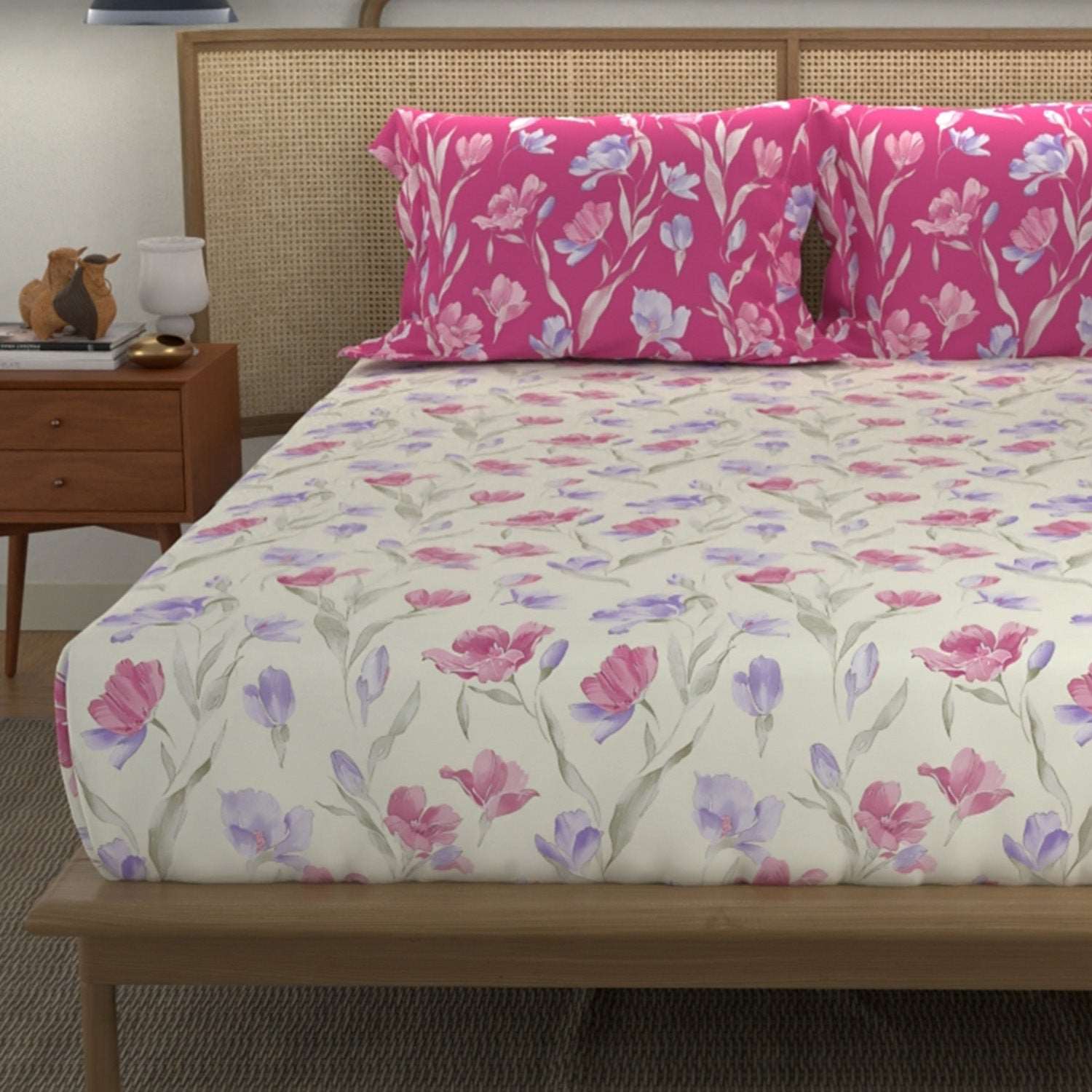 Divine Collection - Cotton Bedsheet With 2 Pillow Covers, Autumn Pink
