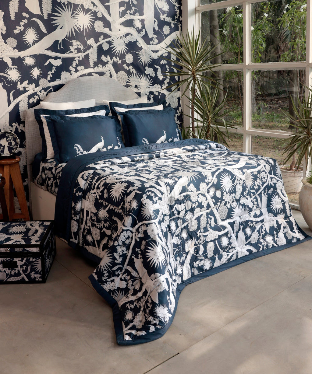 Shivan & Narresh King Bedsheet Set, Izu Juno |400TC Cotton|4 pillow covers