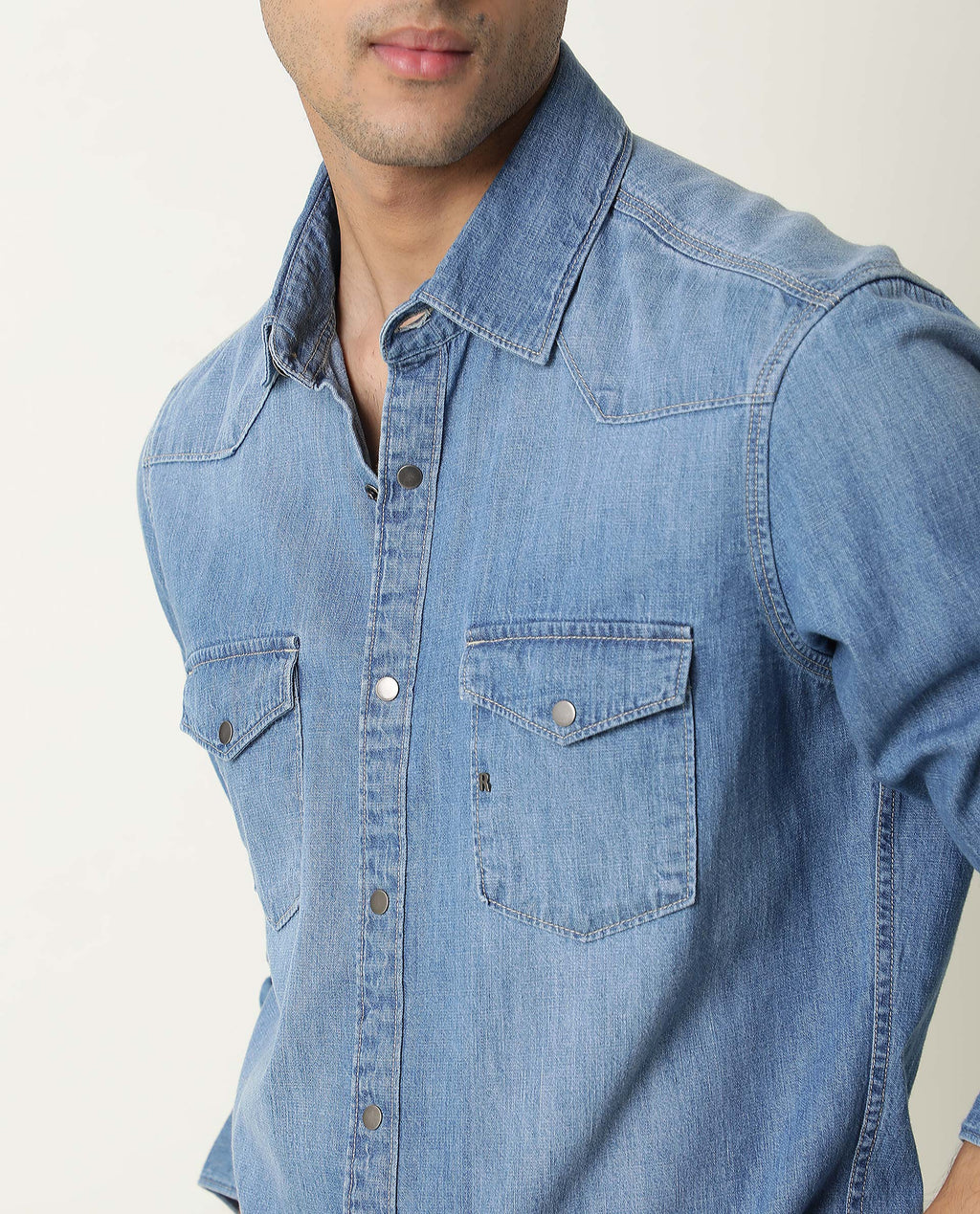 Rare Rabbit Men's Taison Light Blue Cotton Plain Regular Fit Full Sleeve Spread Collar Shirt