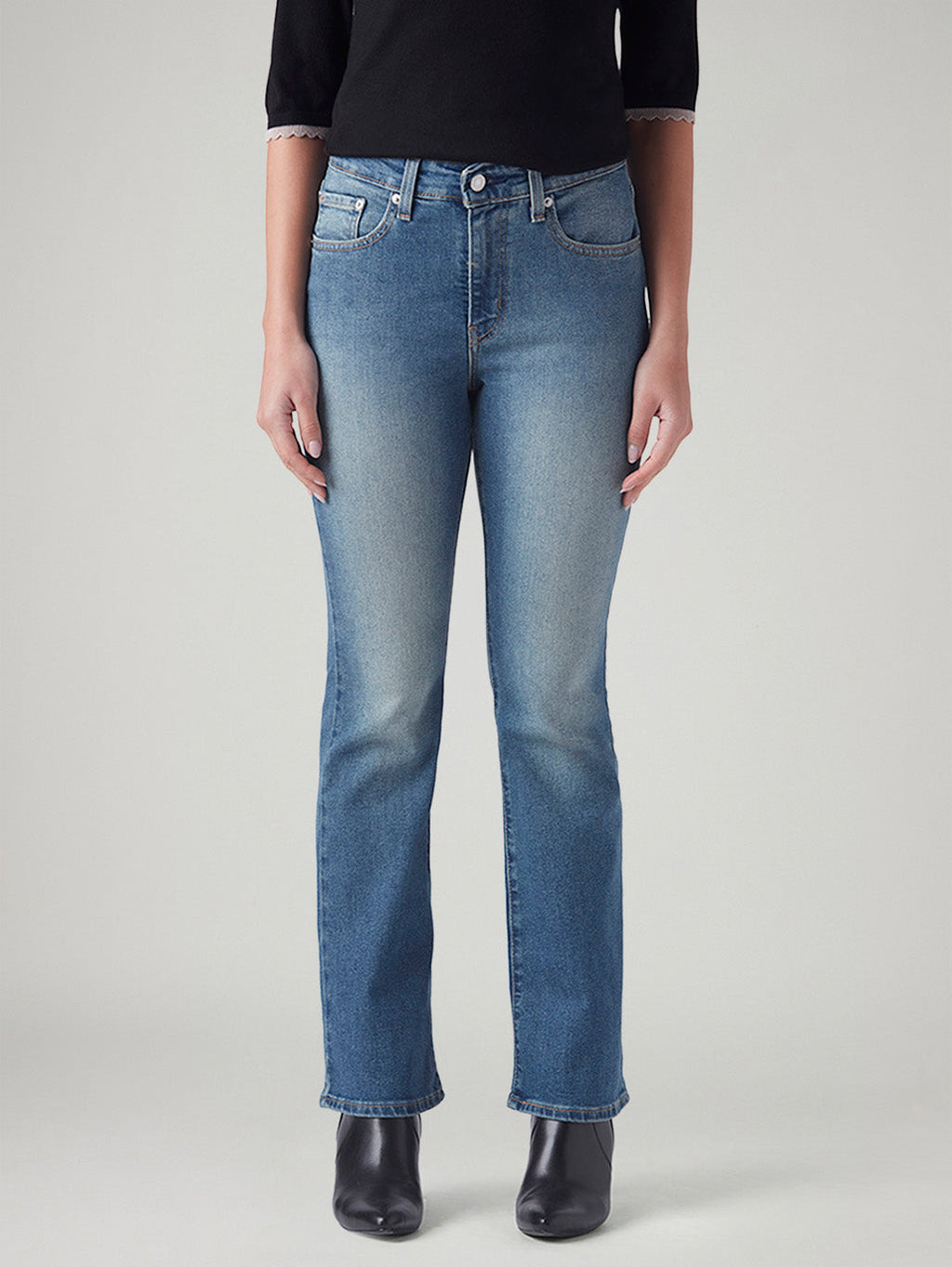 Women's 725 Blue Bootcut Fit High Rise Jeans