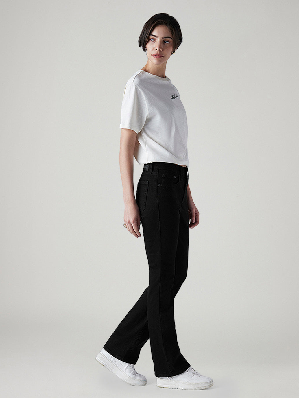 Women's 725 Black Bootcut Fit High Rise Jeans