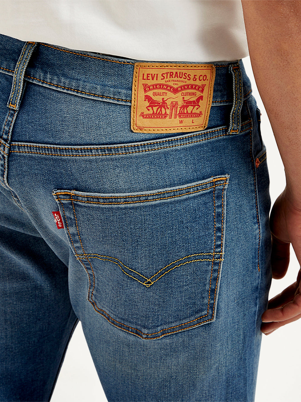 Men's 513 Blue Slim Straight Fit Mid Rise Jeans