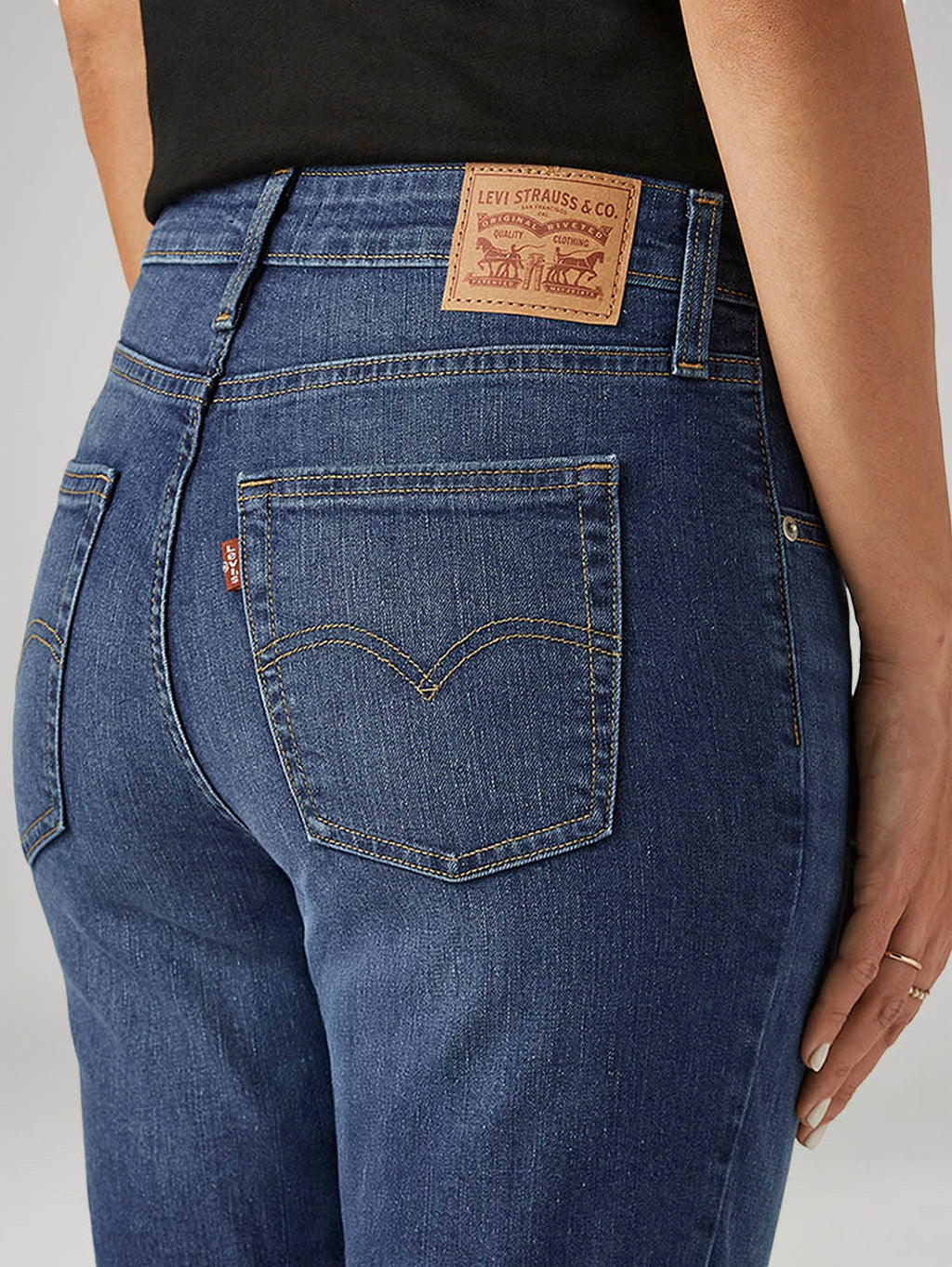 Women's 721 Dark Indigo Skinny Fit High Rise Jeans