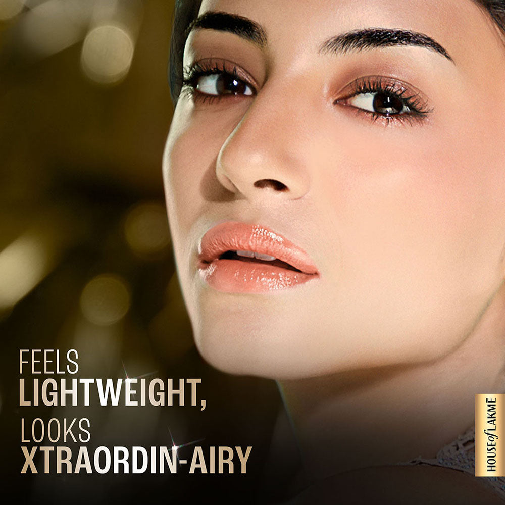 Lakmē Xtraordin Airy Mattreal Mousse