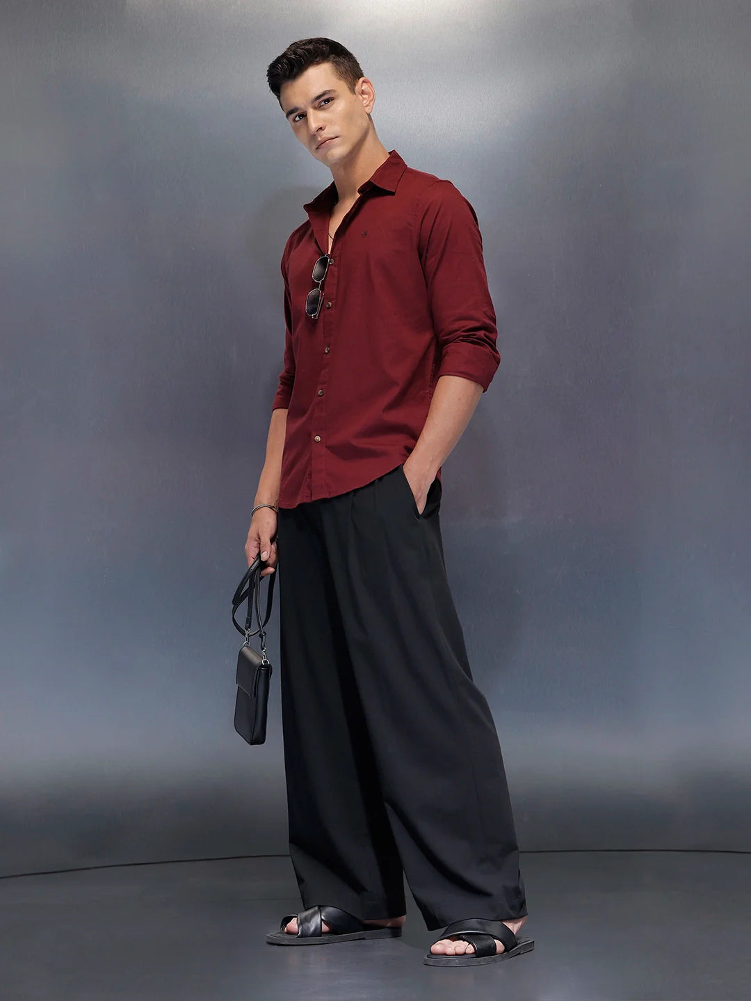 Men's solid shirt with clean tailoring and comfort fit | Wine