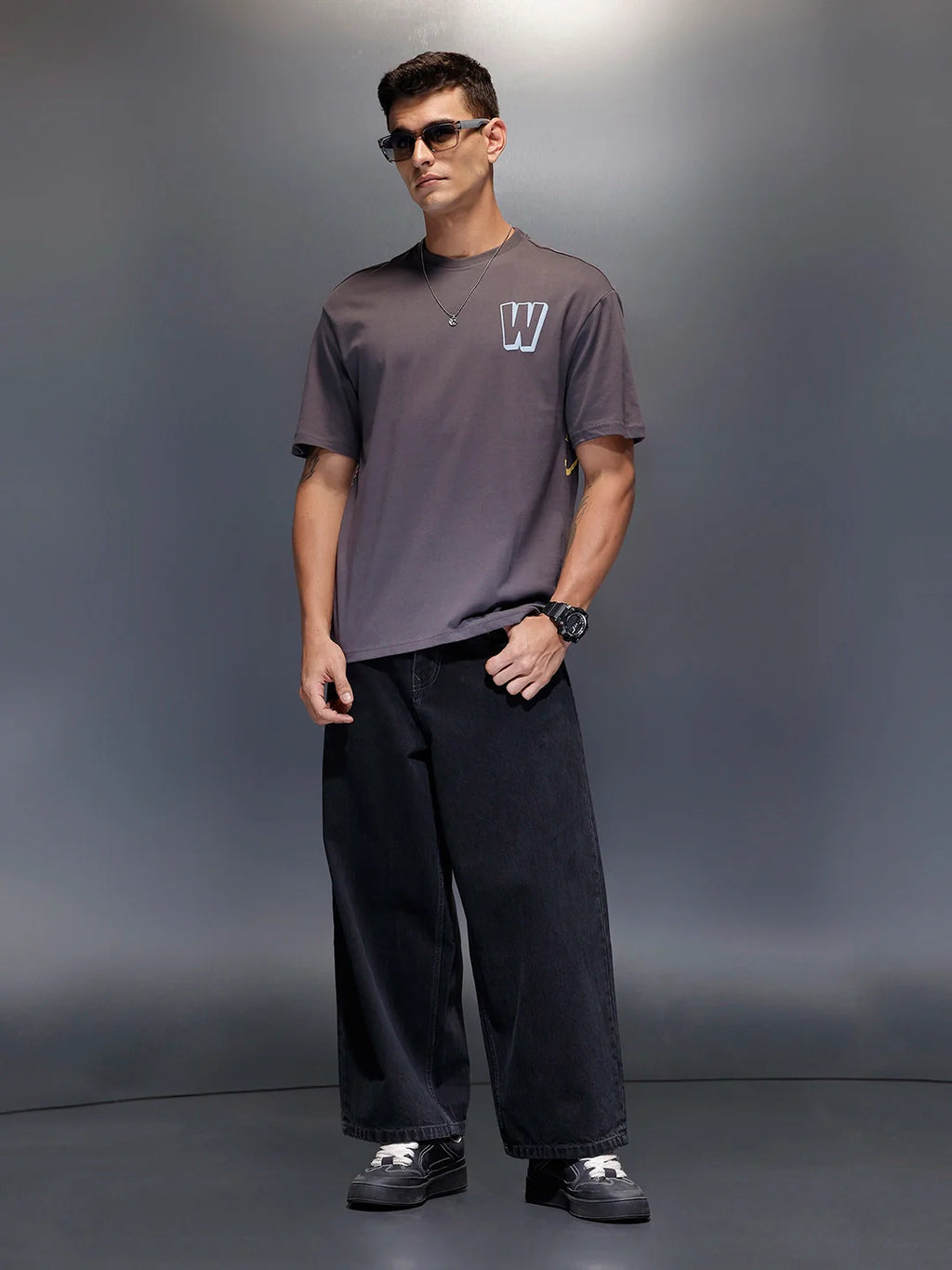 Men's oversized graphic T-shirt with bold back print | Charcoal