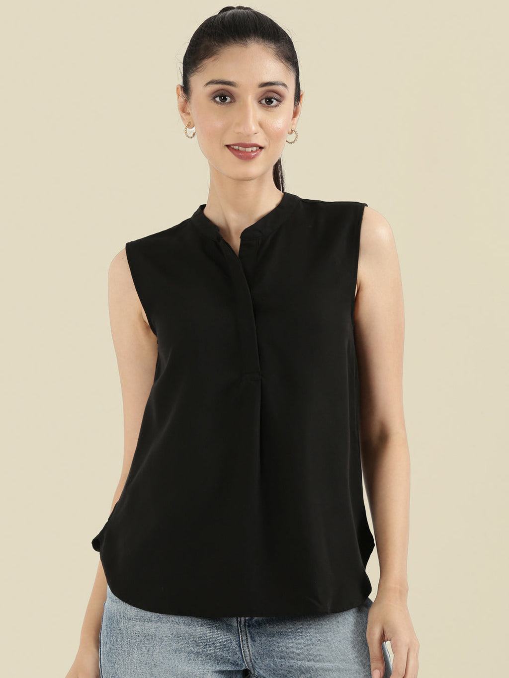 Rayon Mandarin Collar Sleeveless Top