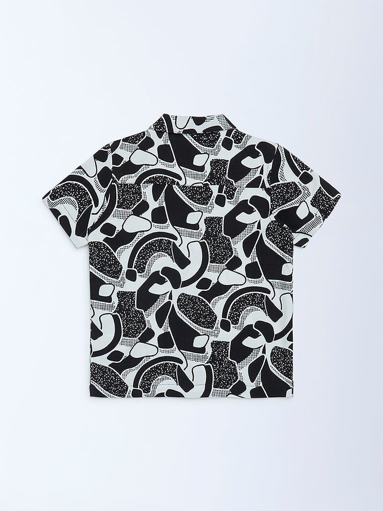 HOP Kids Boys Black and White Abstract Print Resort-Fit Shirt