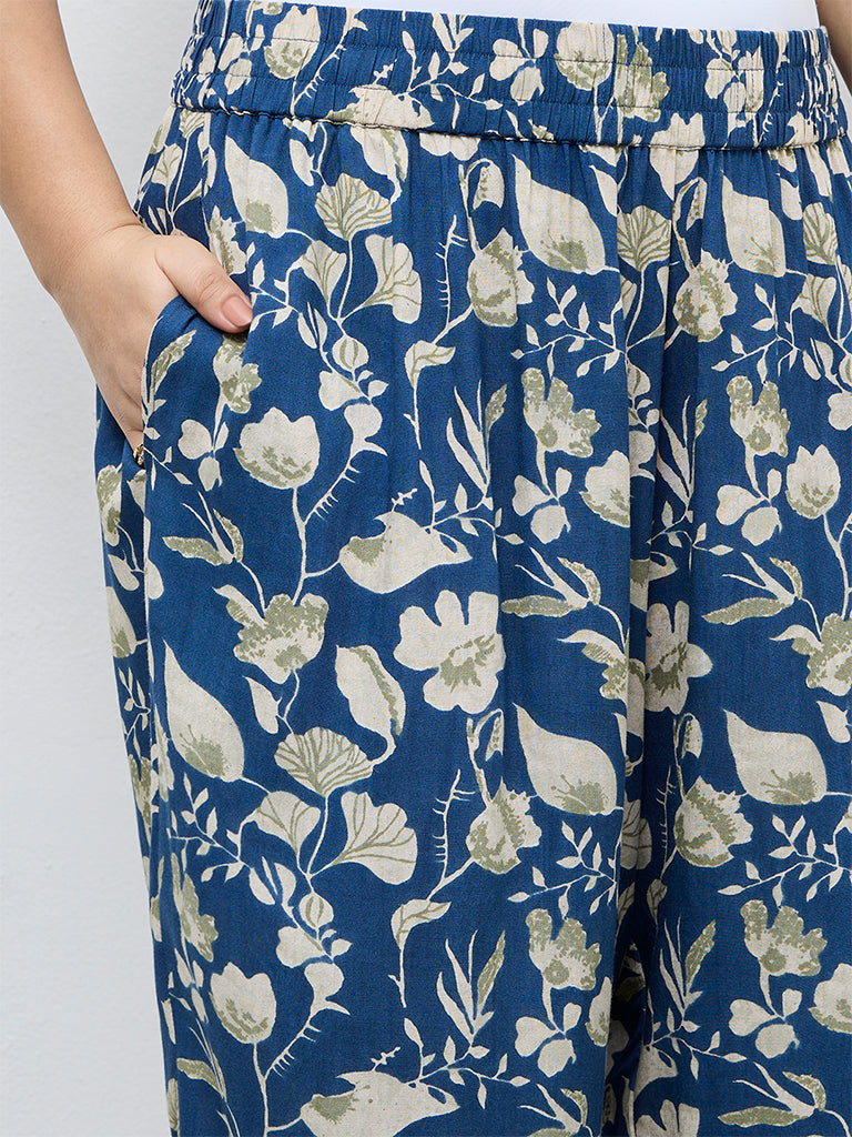 Diza Navy Floral Printed Pants