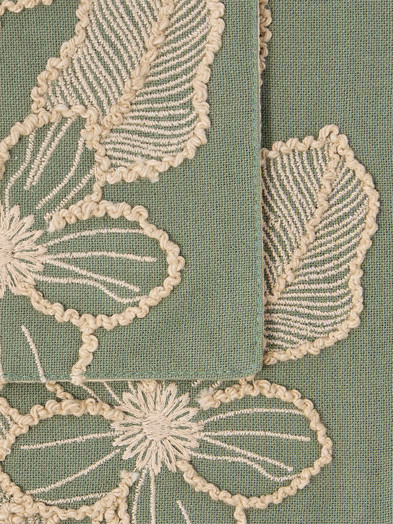 Westside Home Sage Floral Embroidered Placemats (Set of 4)