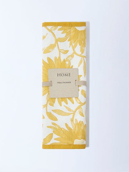 Westside Home Yellow Sunflower Design Table Runner