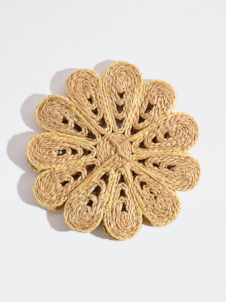 Westside Home Beige Floral Jute-Textured Trivets (Set of 2)