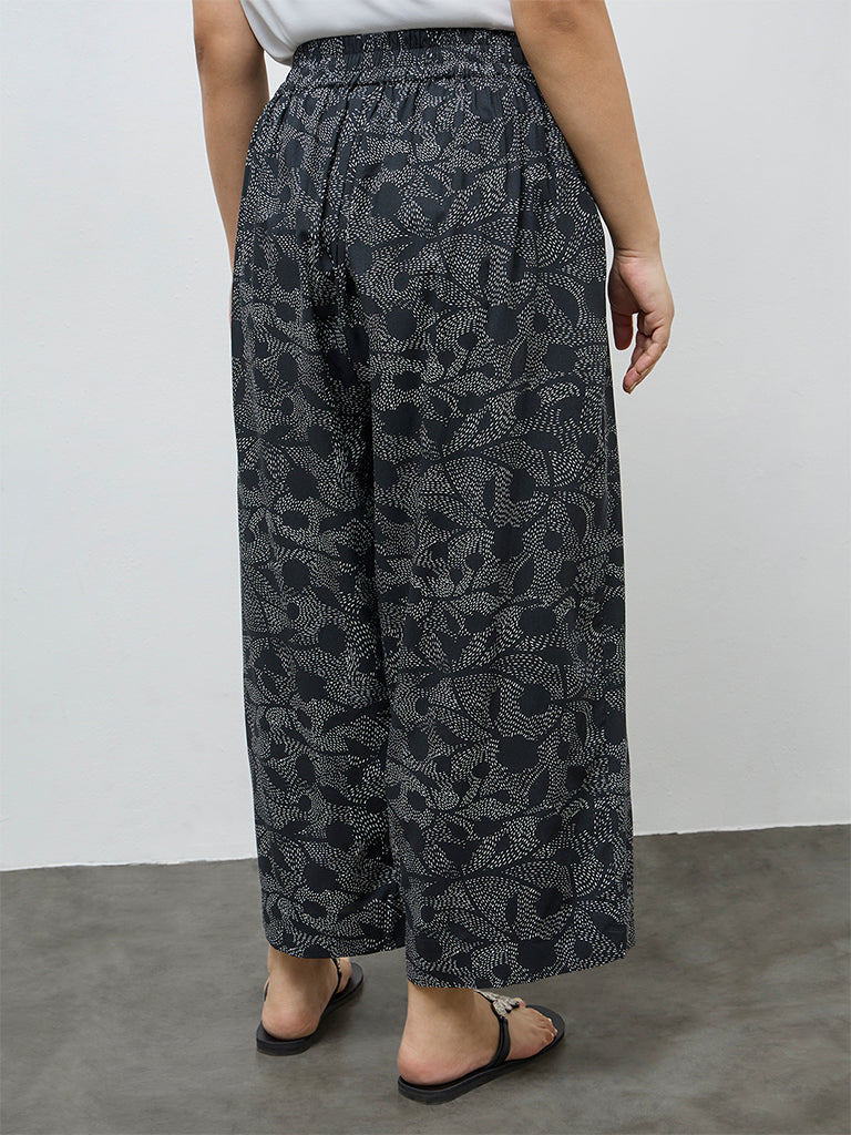 Diza Black Foliage Printed Pants