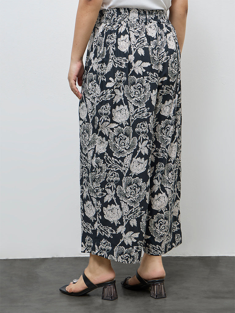 Diza Black Botanical Design Pants