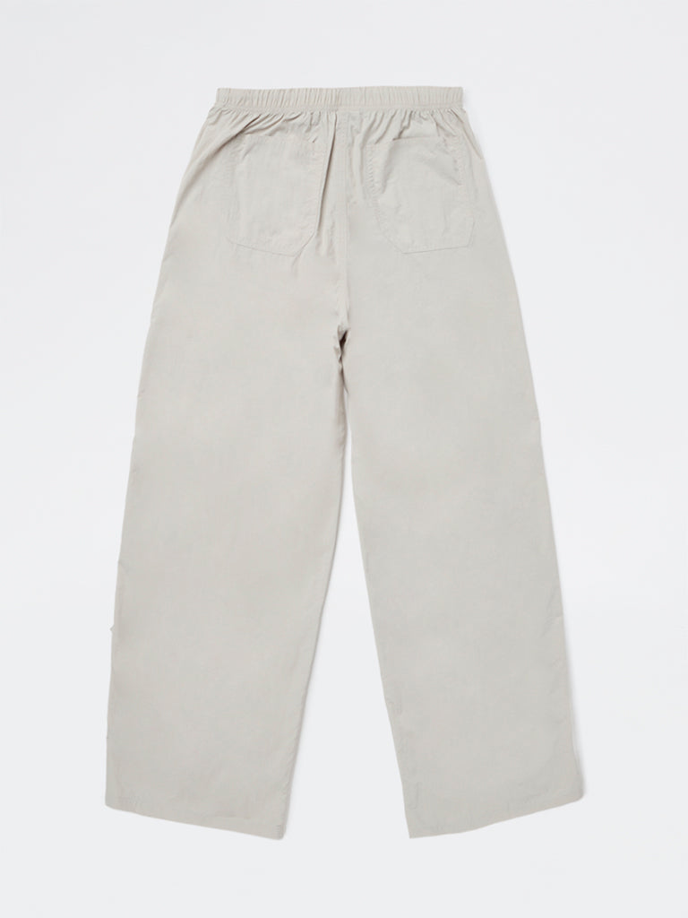 Girls Taupe Solid Mid-Rise Trousers