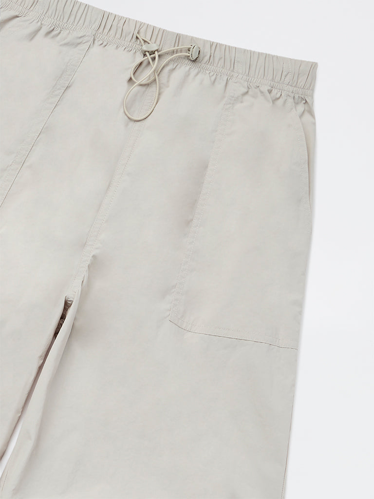 Girls Taupe Solid Mid-Rise Trousers