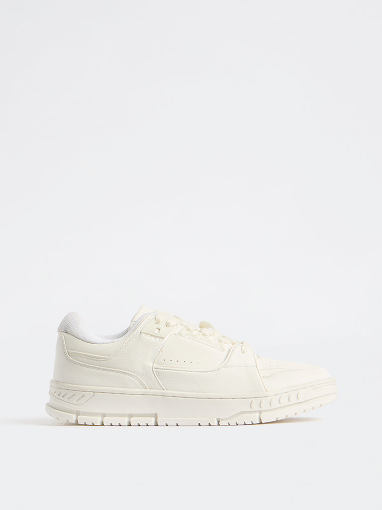 SOLEPLAY White Perforated Lace-Up Sneakers