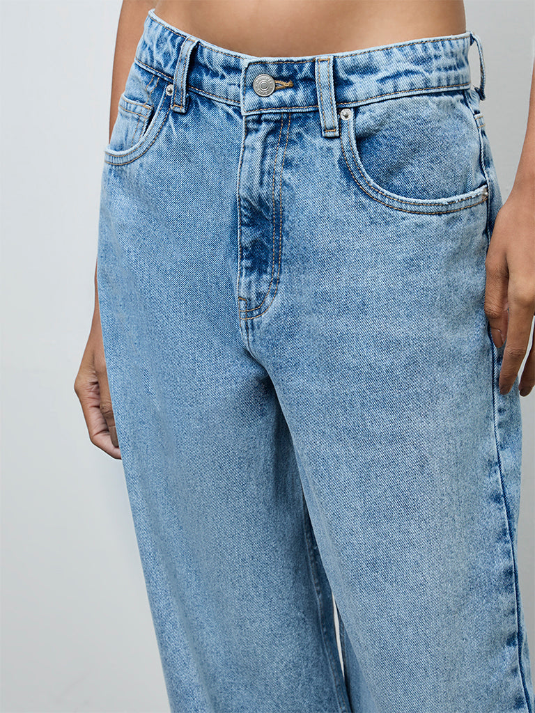 Nuon Light Blue Washed Relaxed-Fit High-Rise Jeans