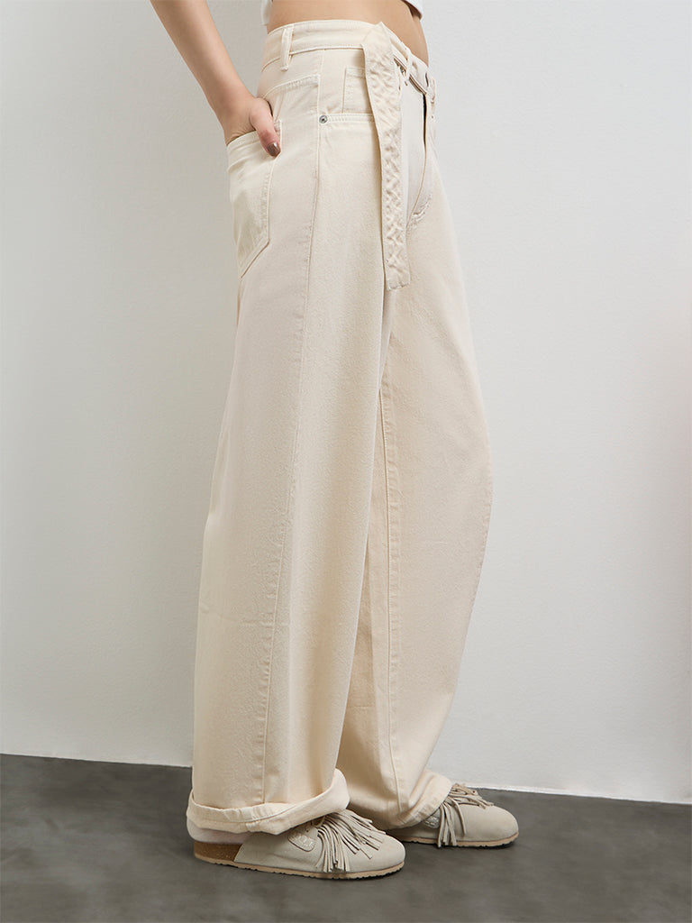 Nuon Light Beige High-Rise Jeans
