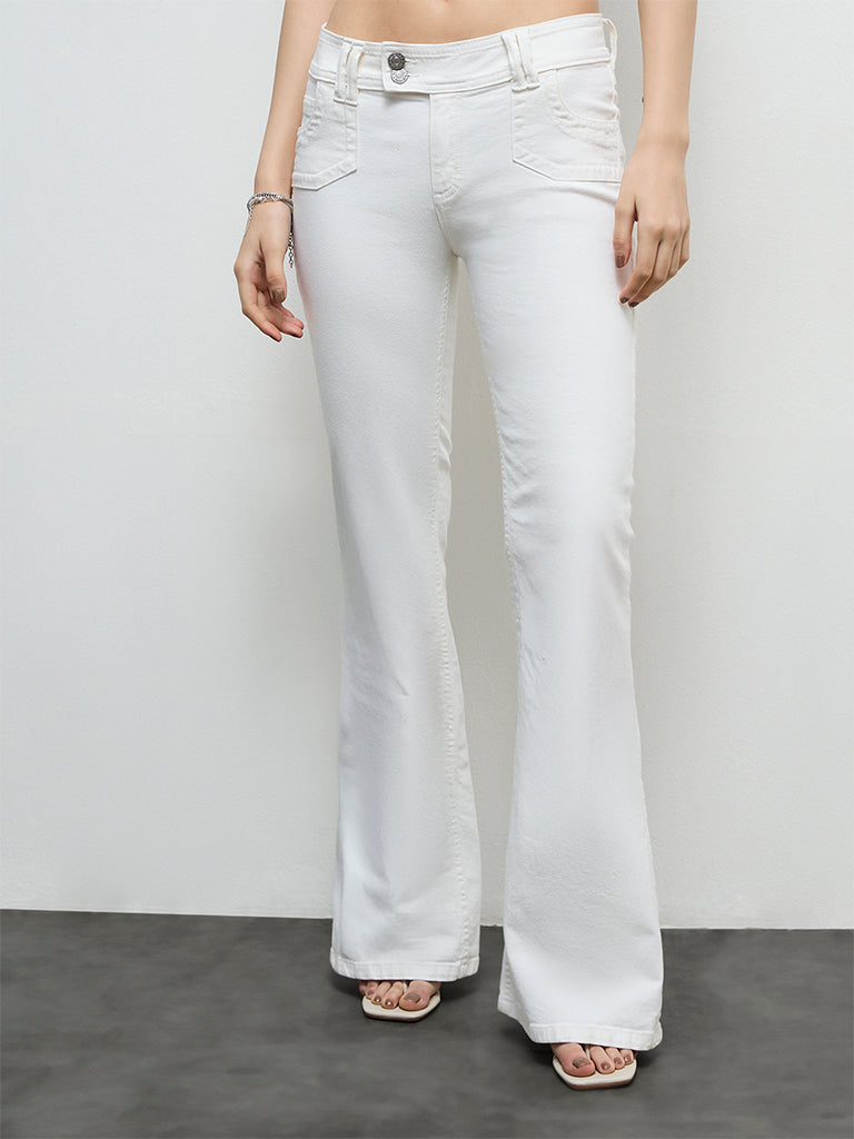 Nuon Off-White Mid-Rise Flared Jeans