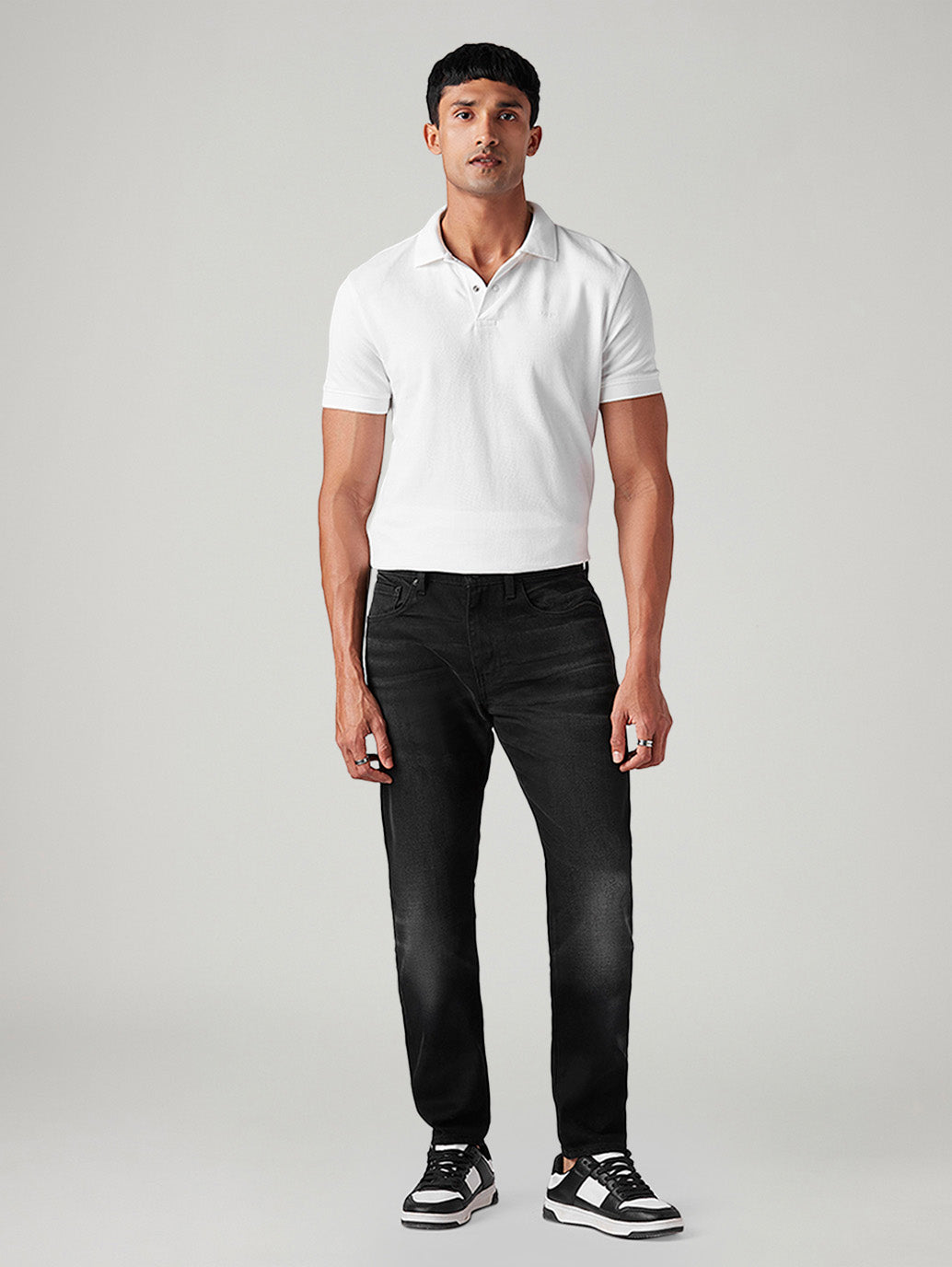 Men's 512 Black Slim Tapered Fit Mid Rise Selvedge Jeans