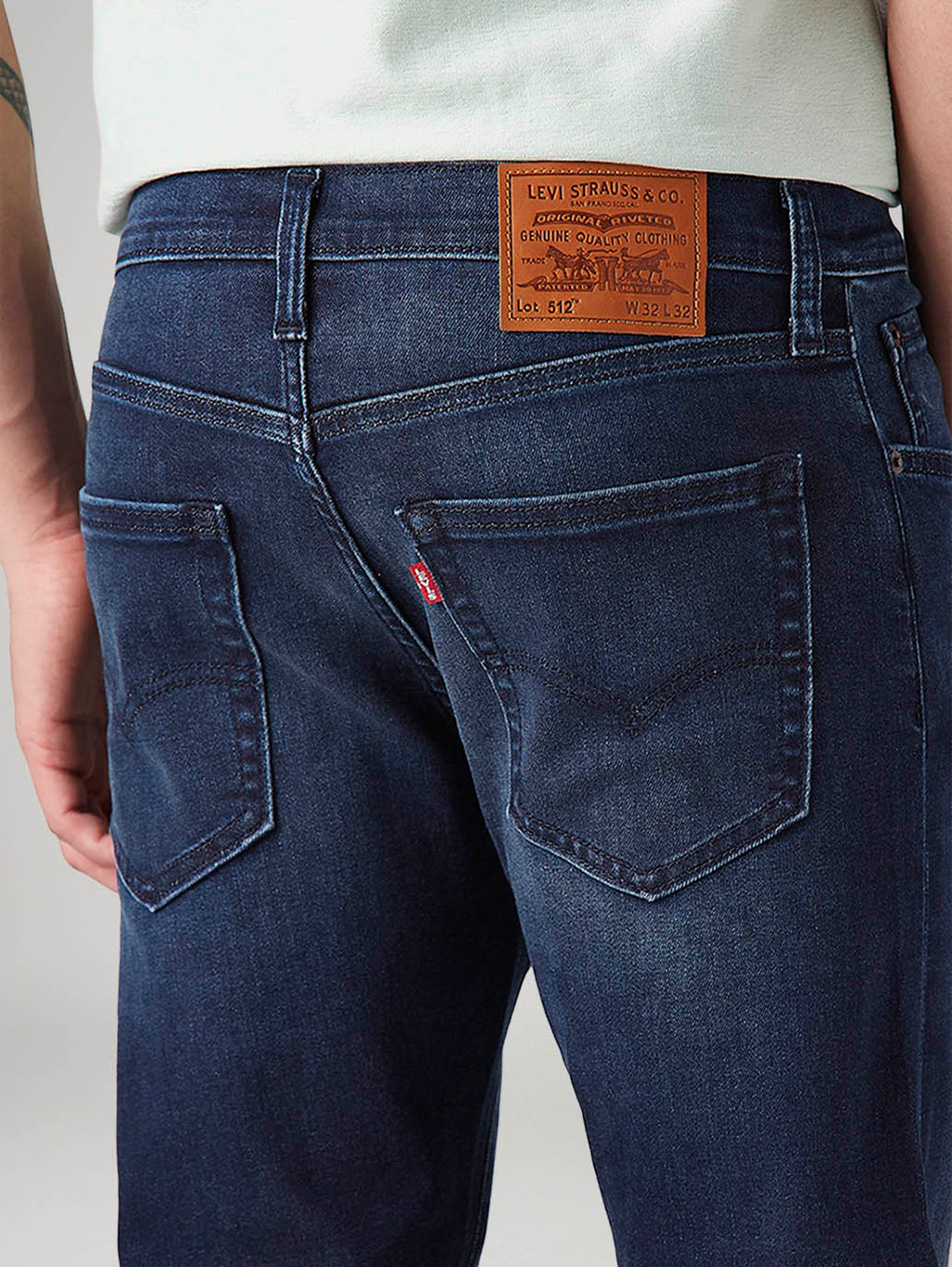 Men's 512 Dark Blue Slim Tapered Fit Mid Rise Jeans