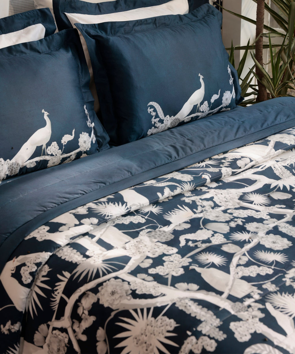 Shivan & Narresh King Bedsheet Set, Izu Juno |400TC Cotton|4 pillow covers