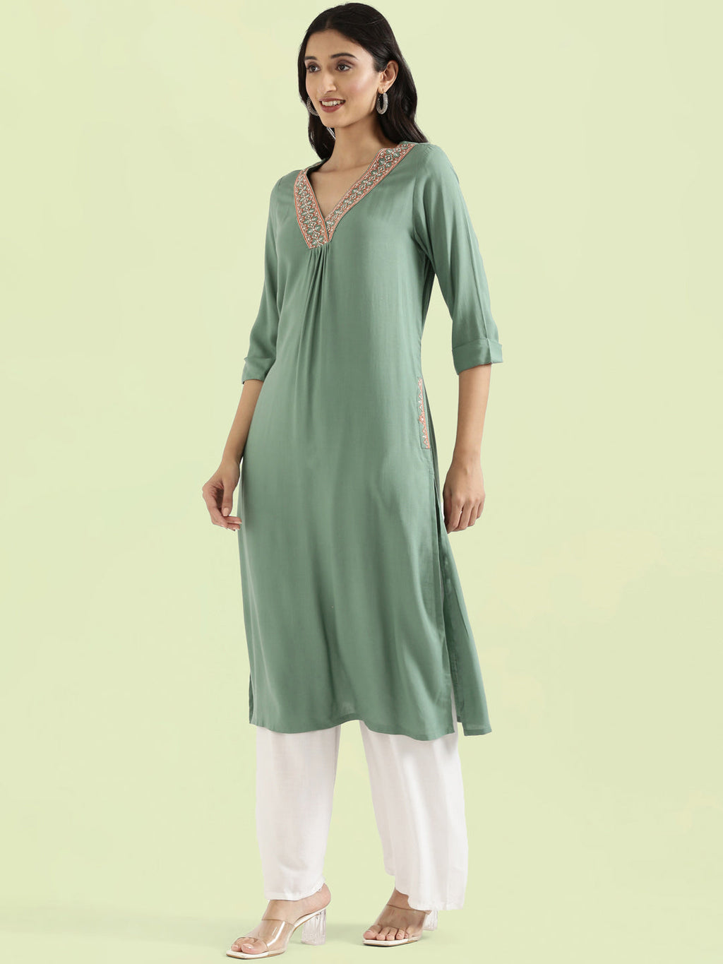 Rayon Geometric Cross-Stitch V-Neck Embroidered Straight Kurta