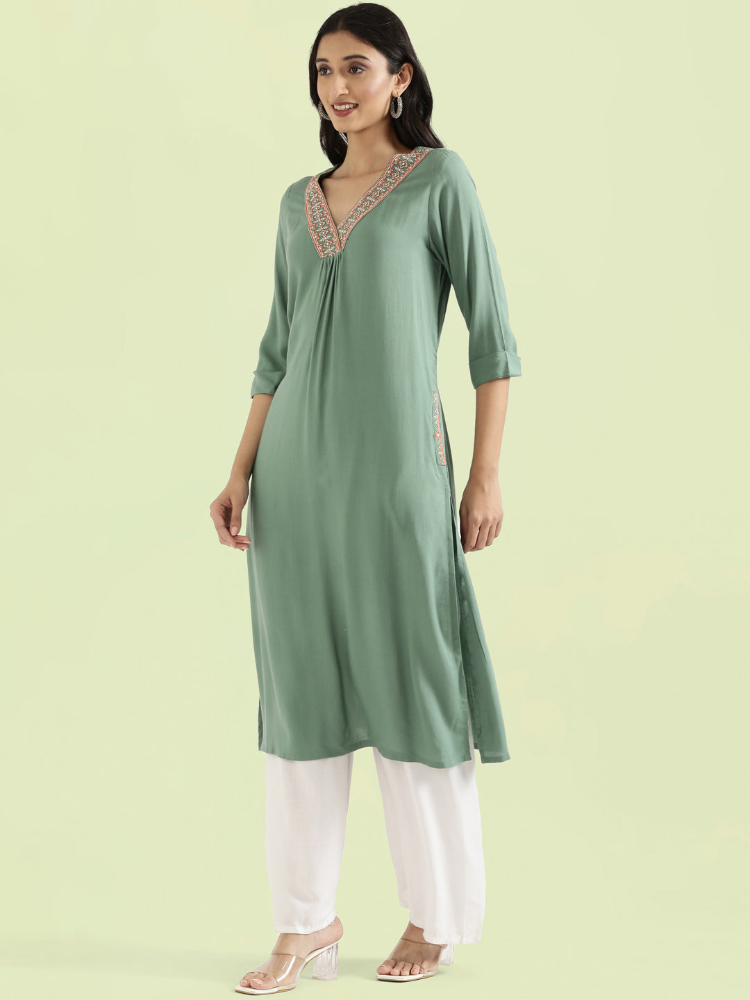 Rayon Geometric Cross-Stitch V-Neck Embroidered Straight Kurta