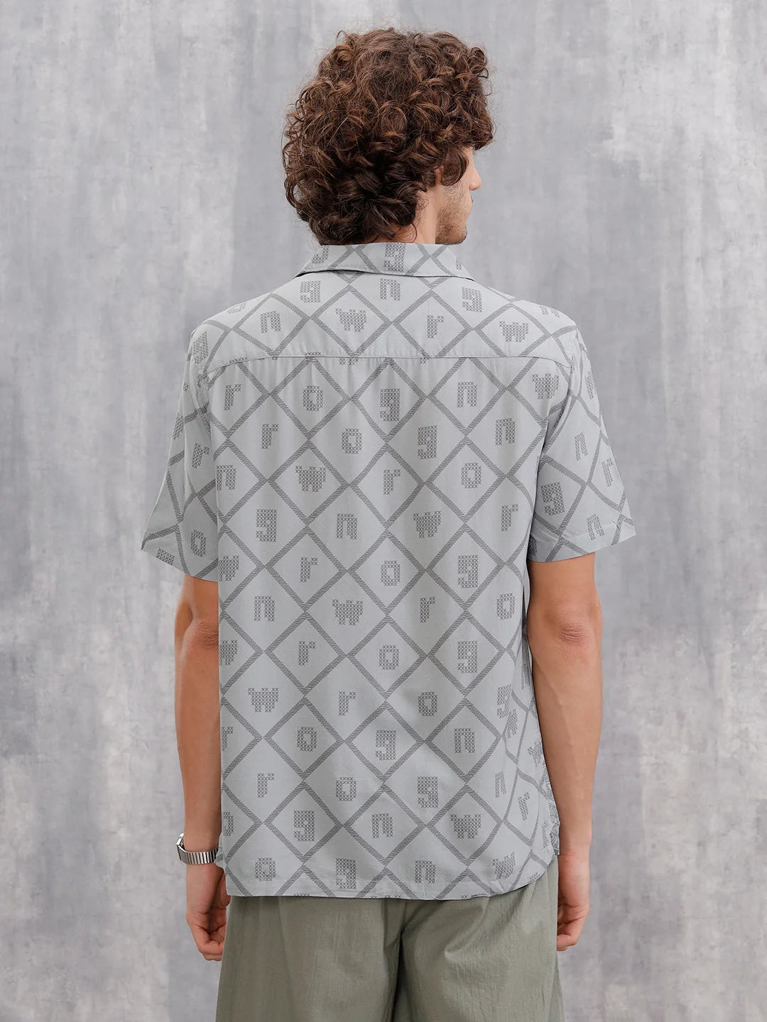 Fluid Placement Print Shirt In Resort Collar  |  Grey