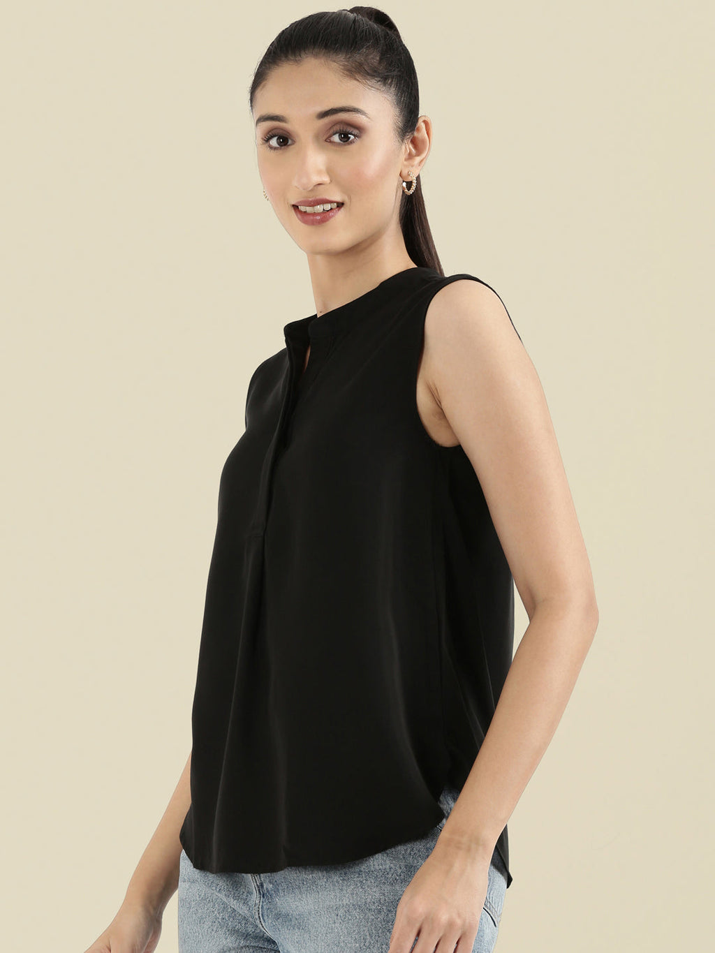 Rayon Mandarin Collar Sleeveless Top