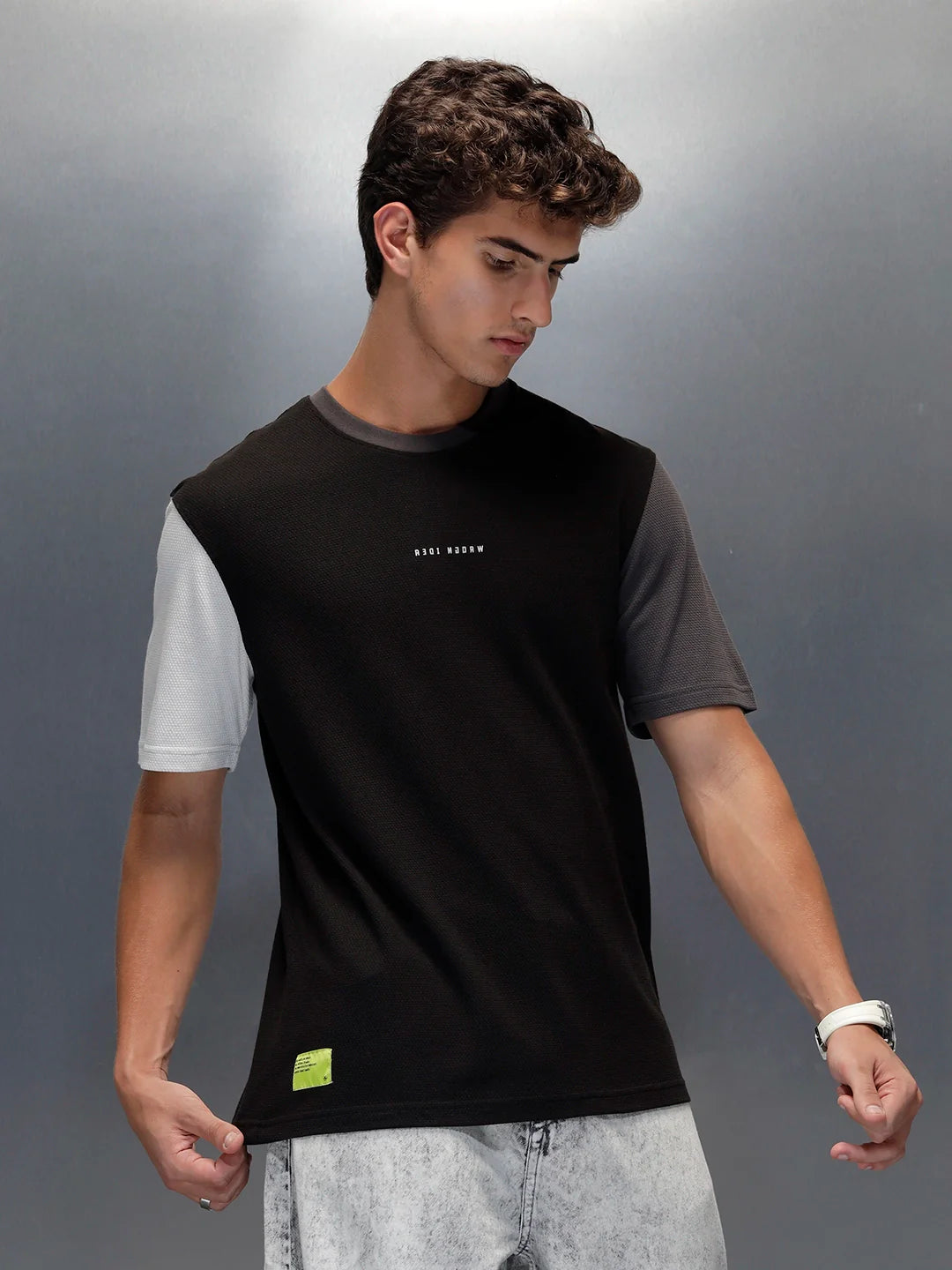 Men's casual colourblock regualr fit t-shirt | Black