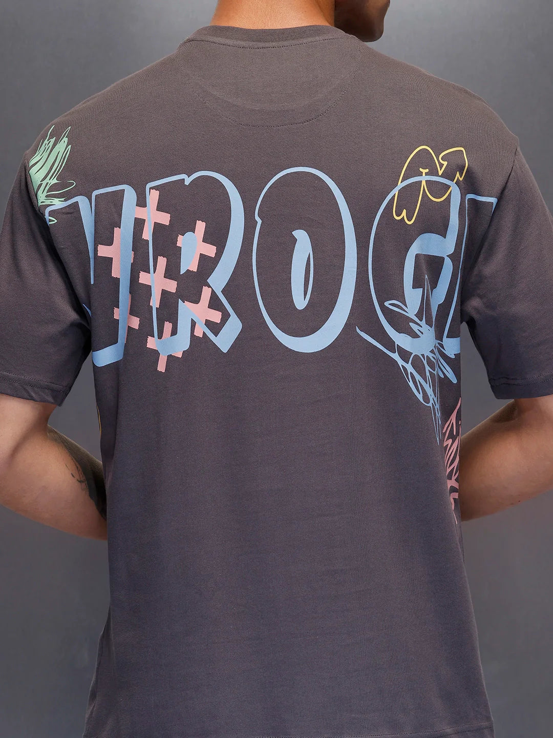 Men's oversized graphic T-shirt with bold back print | Charcoal