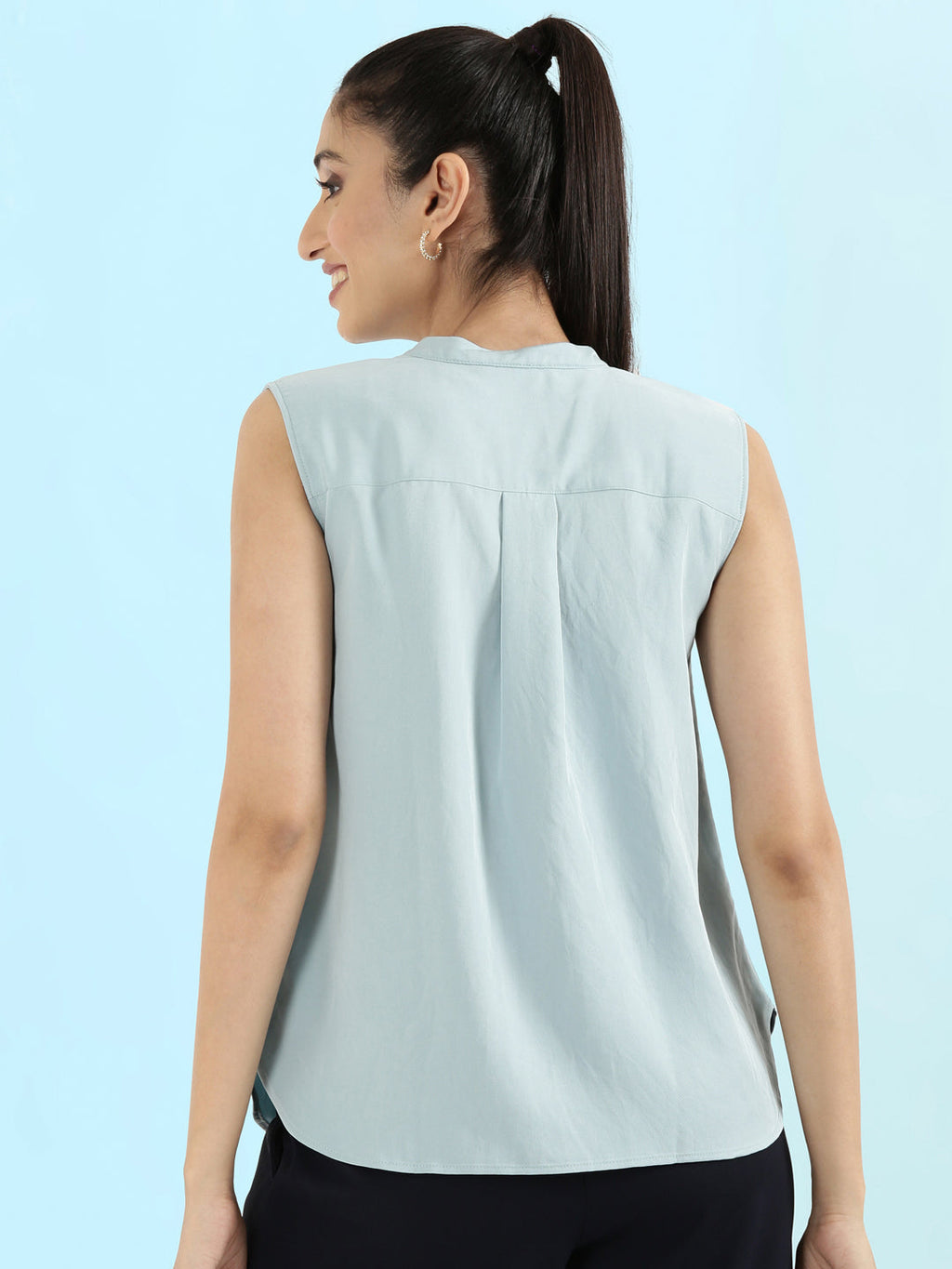 Rayon Mandarin Collar Sleeveless Top
