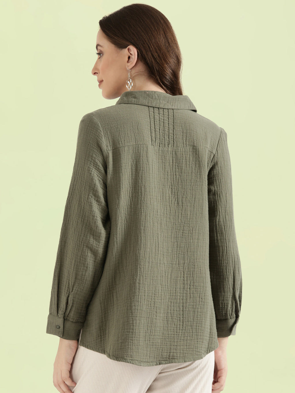 Cotton Pin-Tuck Floral Embroidered Patch Clasic Collar Shirt