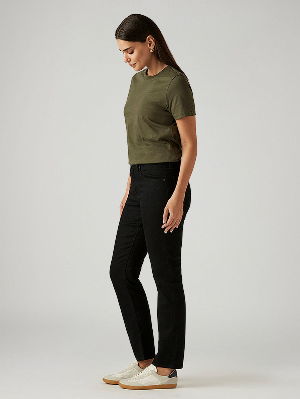 Women's 724 Black Slim Straight Fit High Rise Jeans