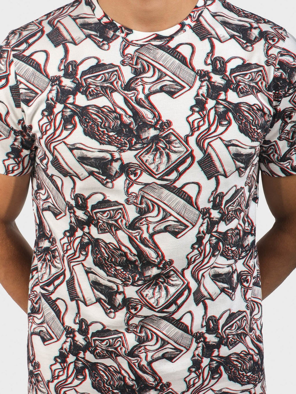 Men Embroidered Printed Tee