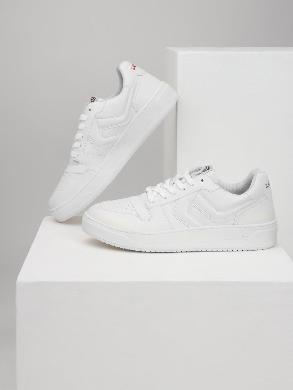 Men's White Solid Sneakers