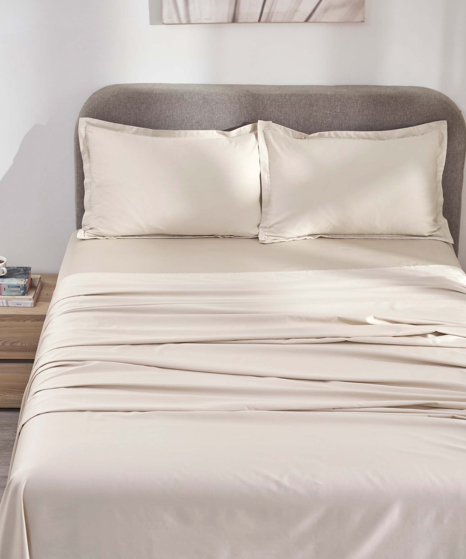 Indulgence Solid King Bedsheet, Teal- Mist |300 TC Cotton|2 Pillow Covers|Thermal Regulation