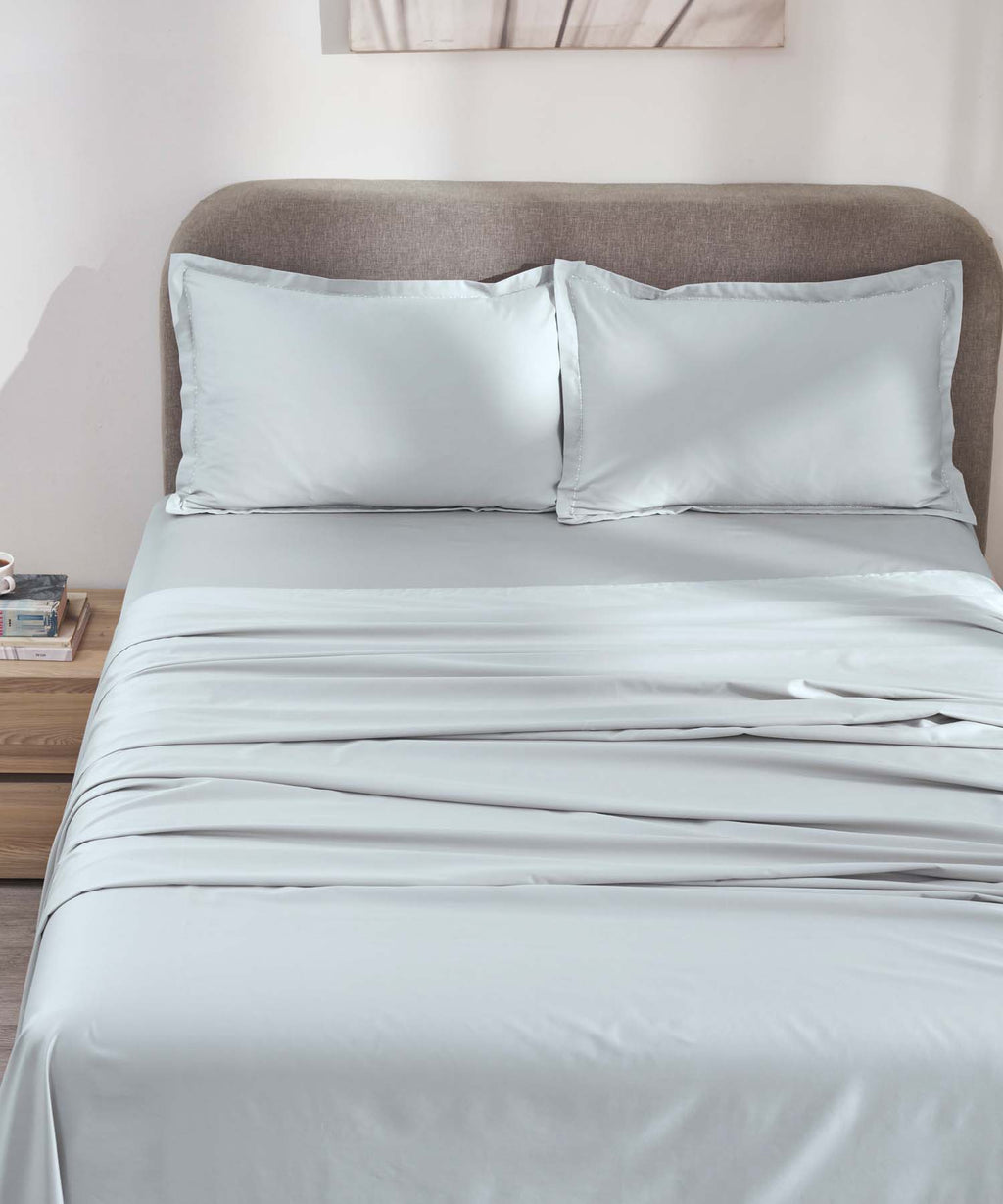 Indulgence Solid King Bedsheet, Teal- Mist |300 TC Cotton|2 Pillow Covers|Thermal Regulation