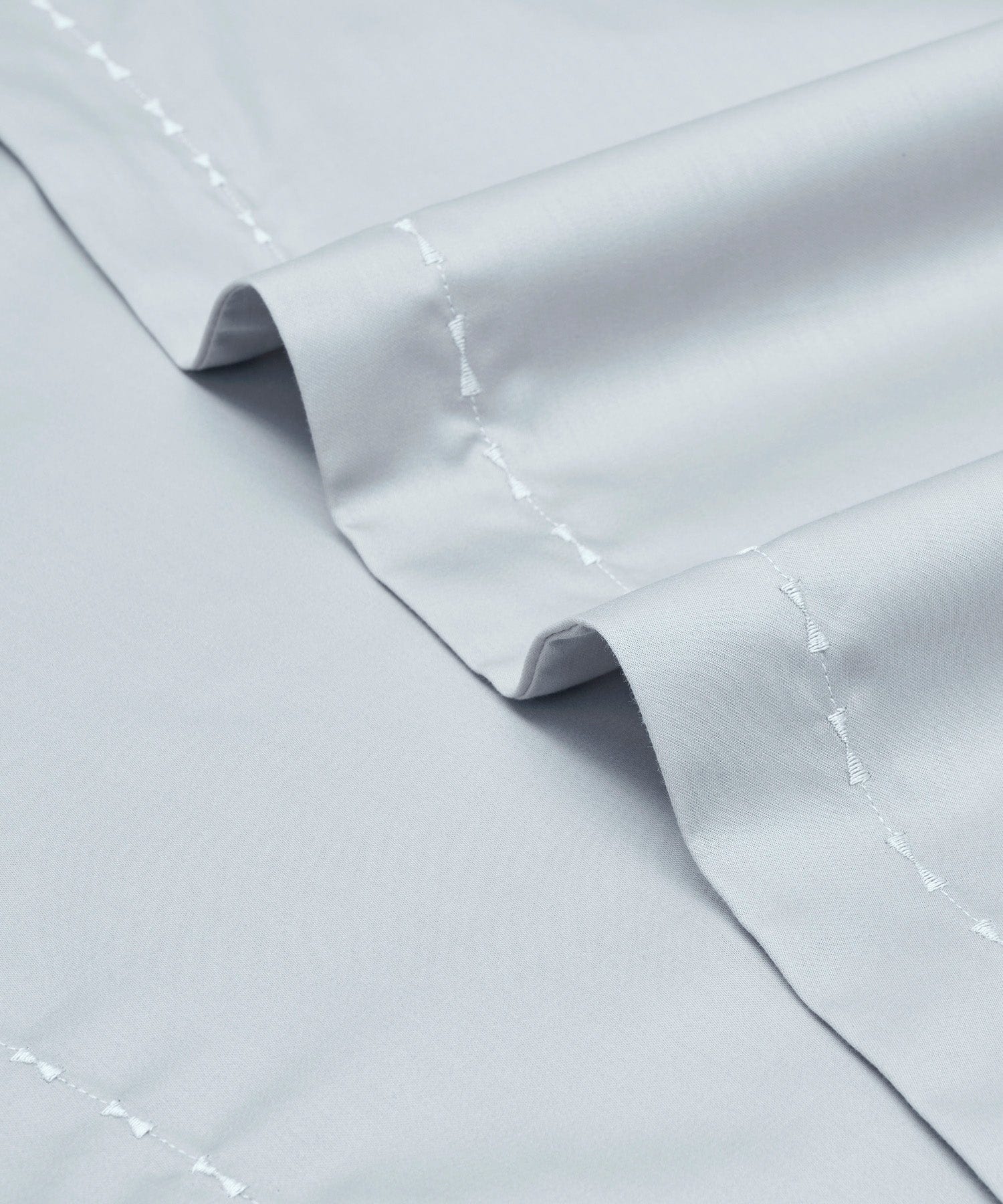 Indulgence Solid King Bedsheet, Teal- Mist |300 TC Cotton|2 Pillow Covers|Thermal Regulation